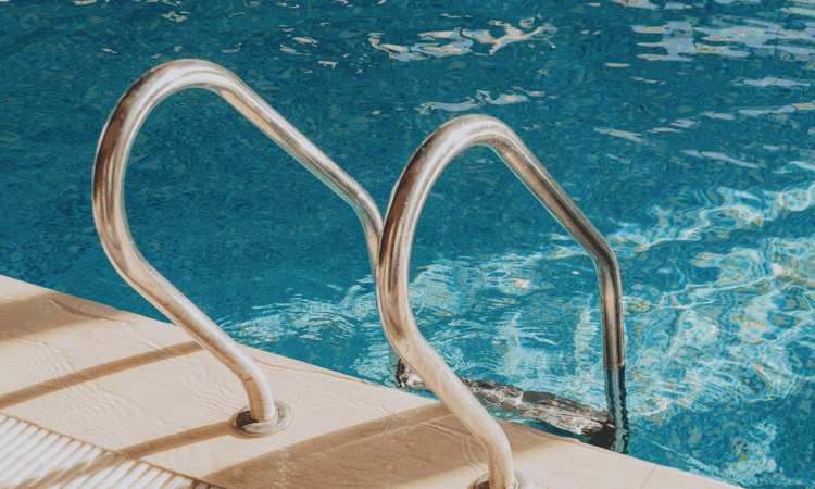 Échelles pour piscines